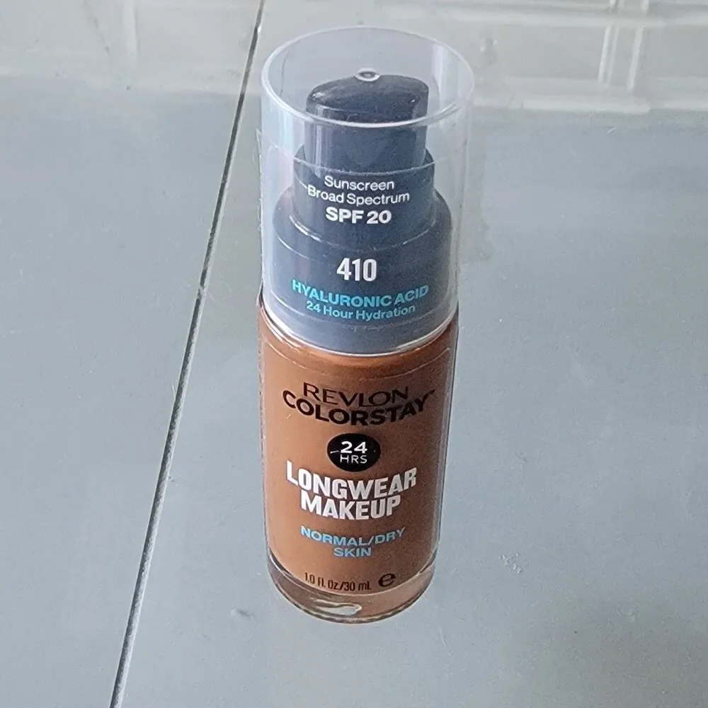 Revlon Colorstay 24HR Foundation Makeup 1Normal/Dry 410 CAPPUCCINO